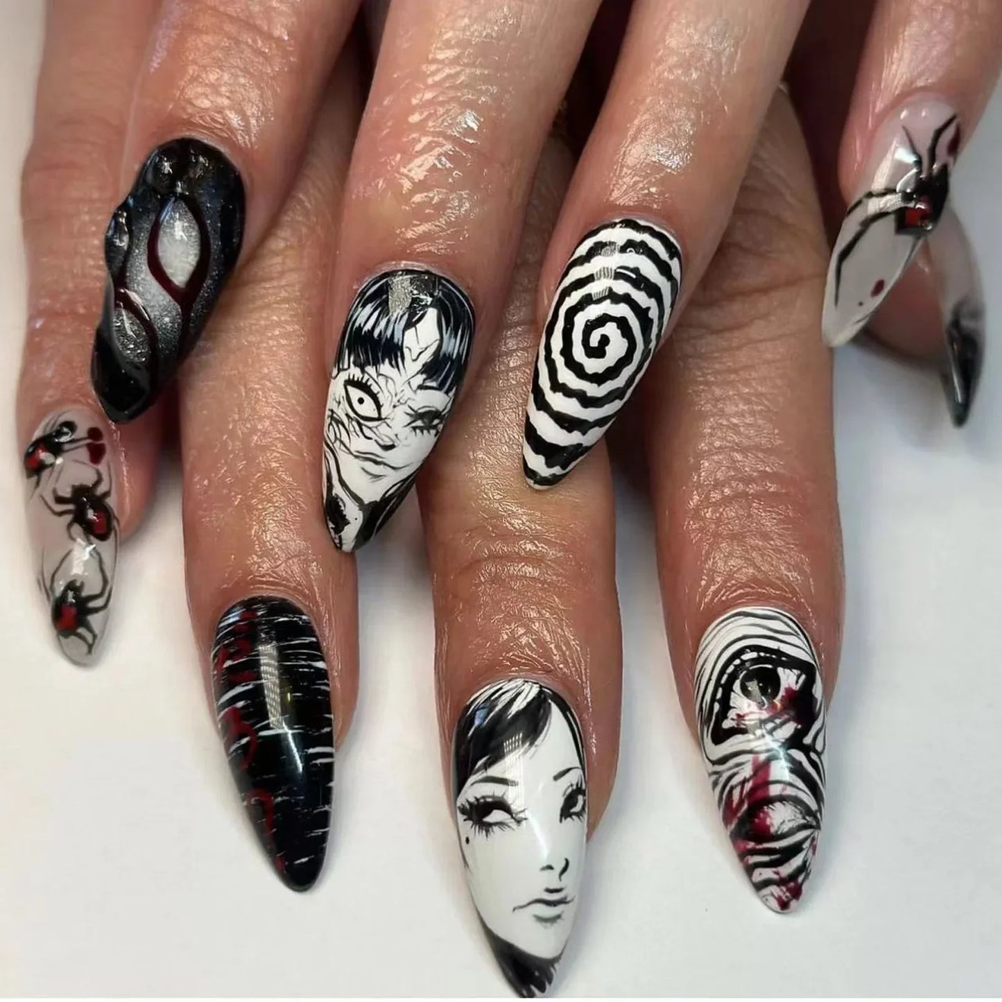 24Pcs Horror Comic Tomie Faux Ongles Parfait  ִֶָ..🦇