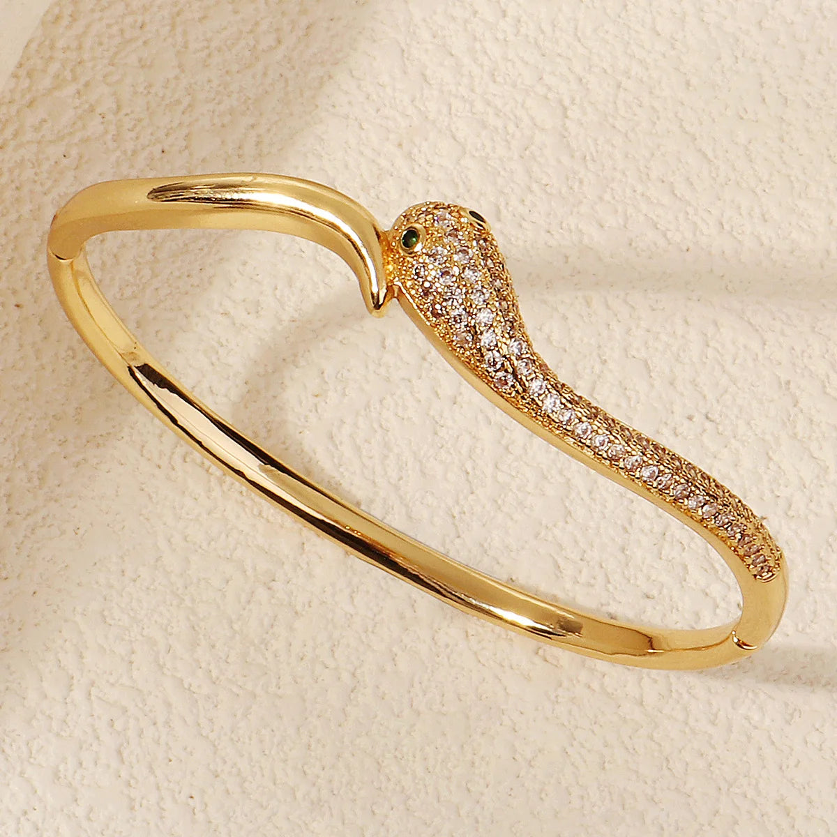 Bracelets Tendance Inox Dorés ⟢