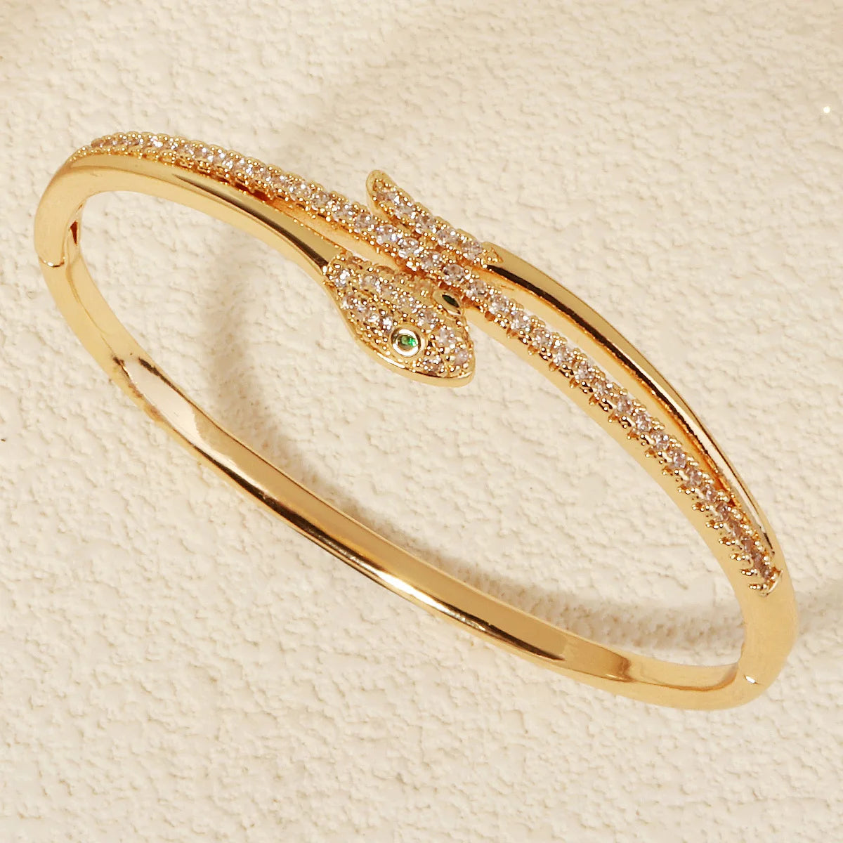 Bracelets Tendance Inox Dorés ⟢