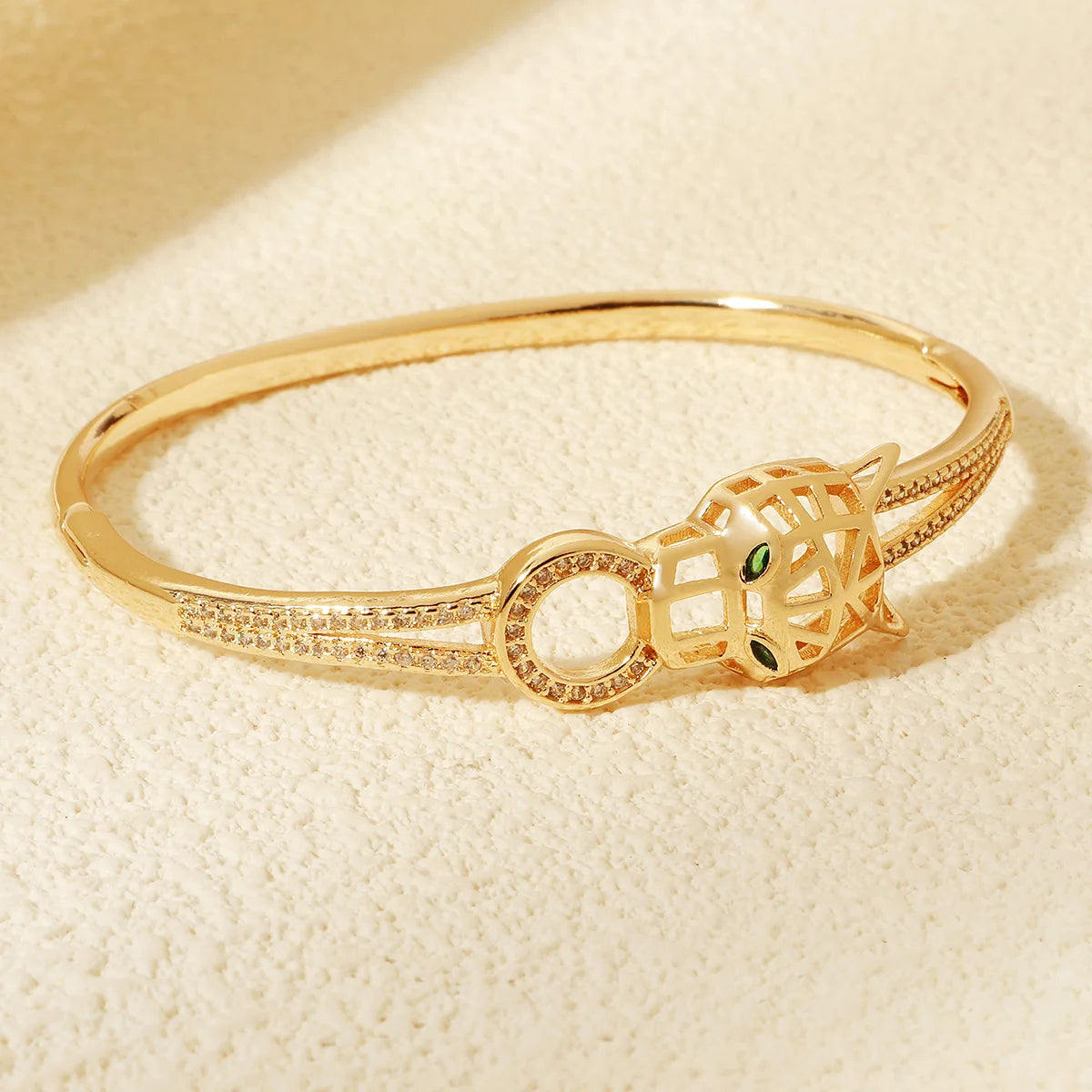 Bracelets Tendance Inox Dorés ⟢