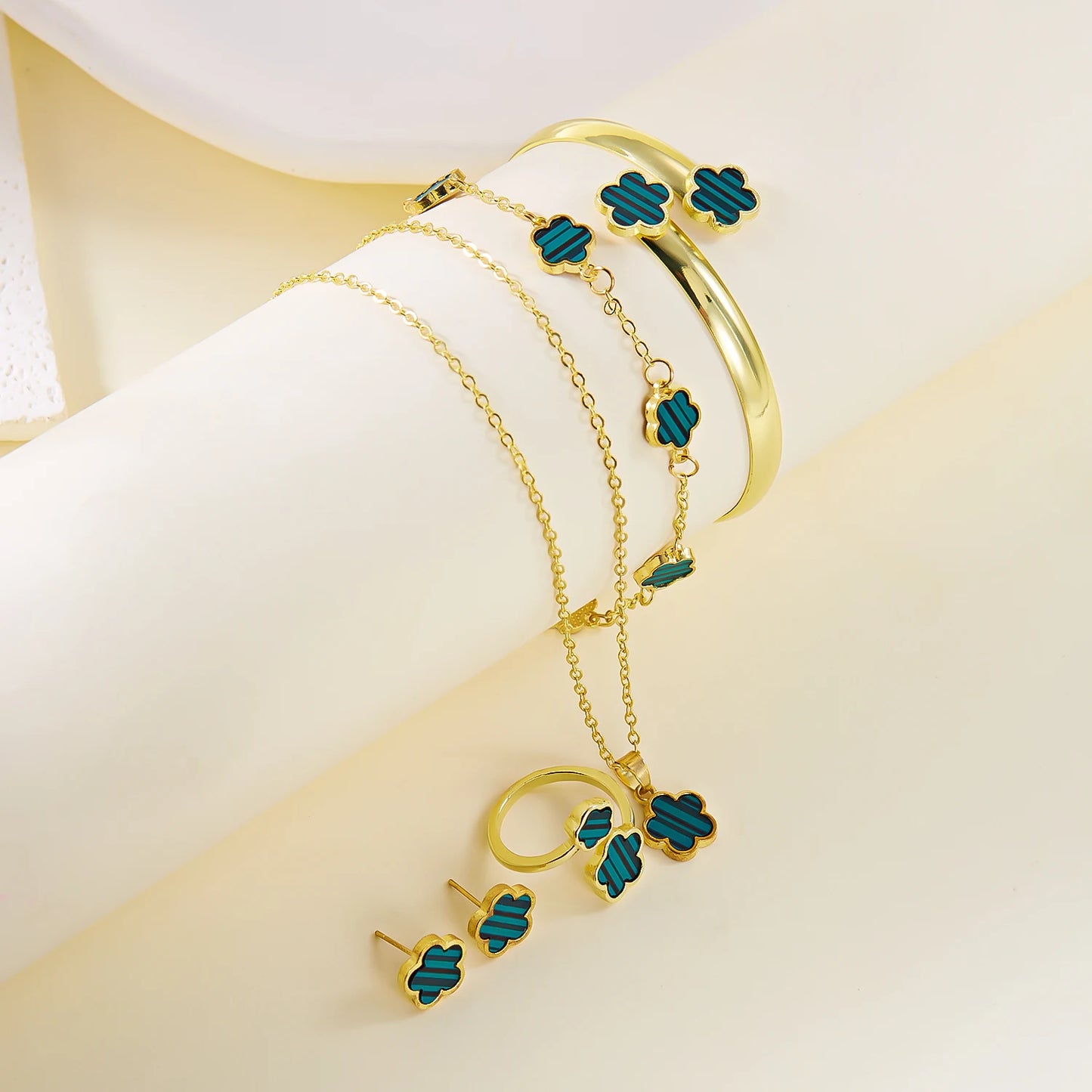 5pcs/set Le Dupe du Trèfle à 5 Feuilles ☘︎