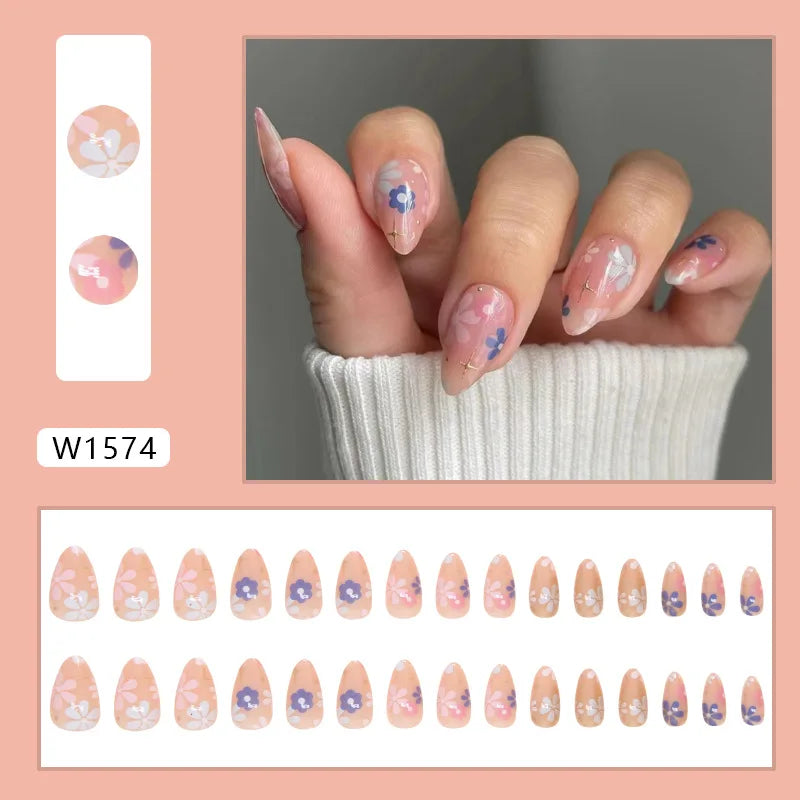 24pcs Faux Ongles 3D Fleurs et Autres Design (Modèle Normal/Modèle Fais Main)