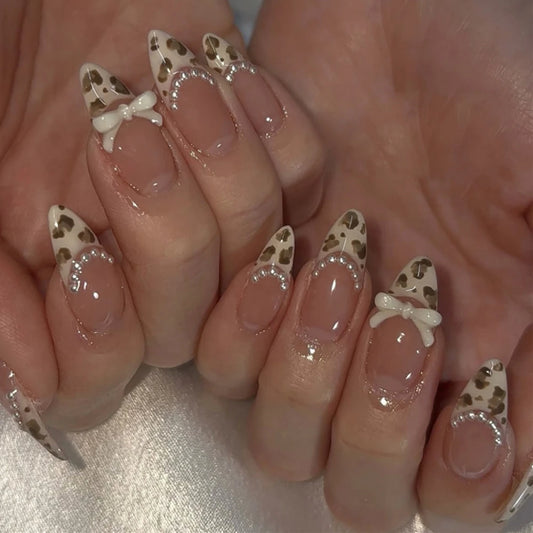 3D Faux Ongles Leopard French Nude Almond ── .✦