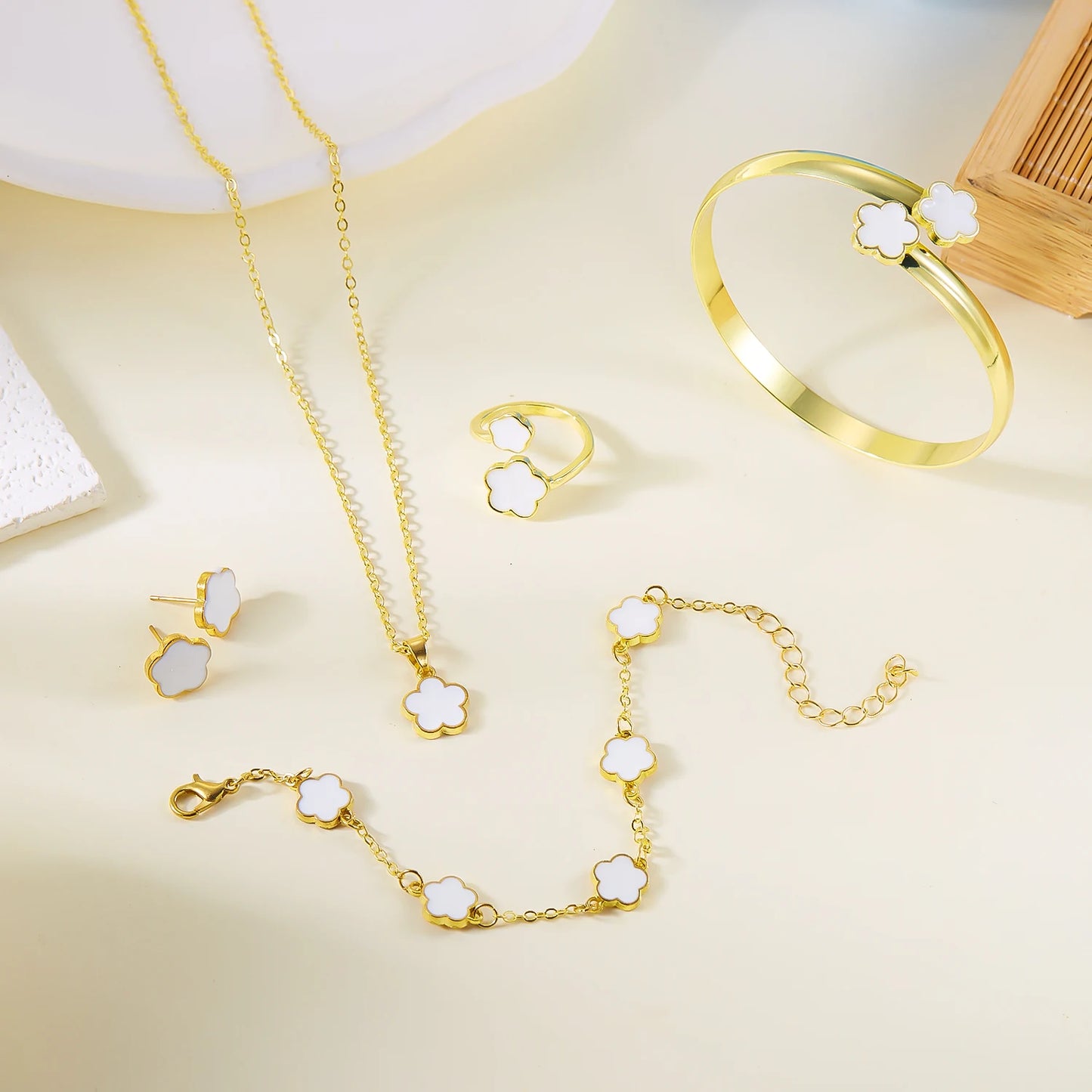 5pcs/set Le Dupe du Trèfle à 5 Feuilles ☘︎