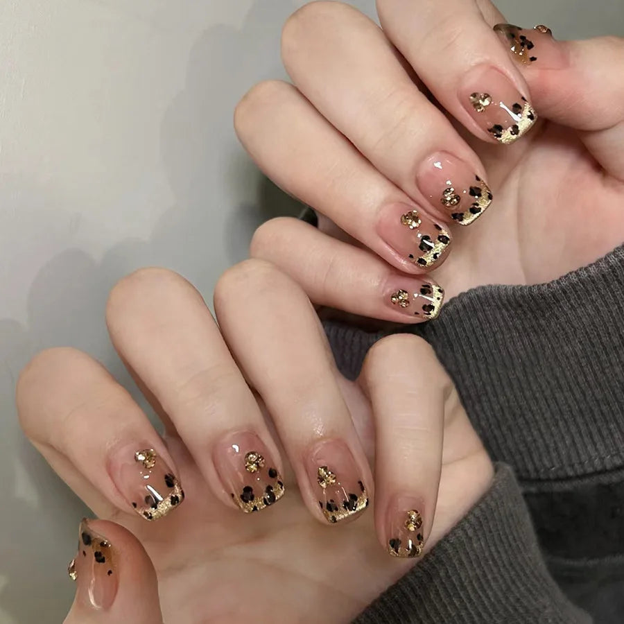 3D Faux Ongles Leopard French Nude Almond ── .✦