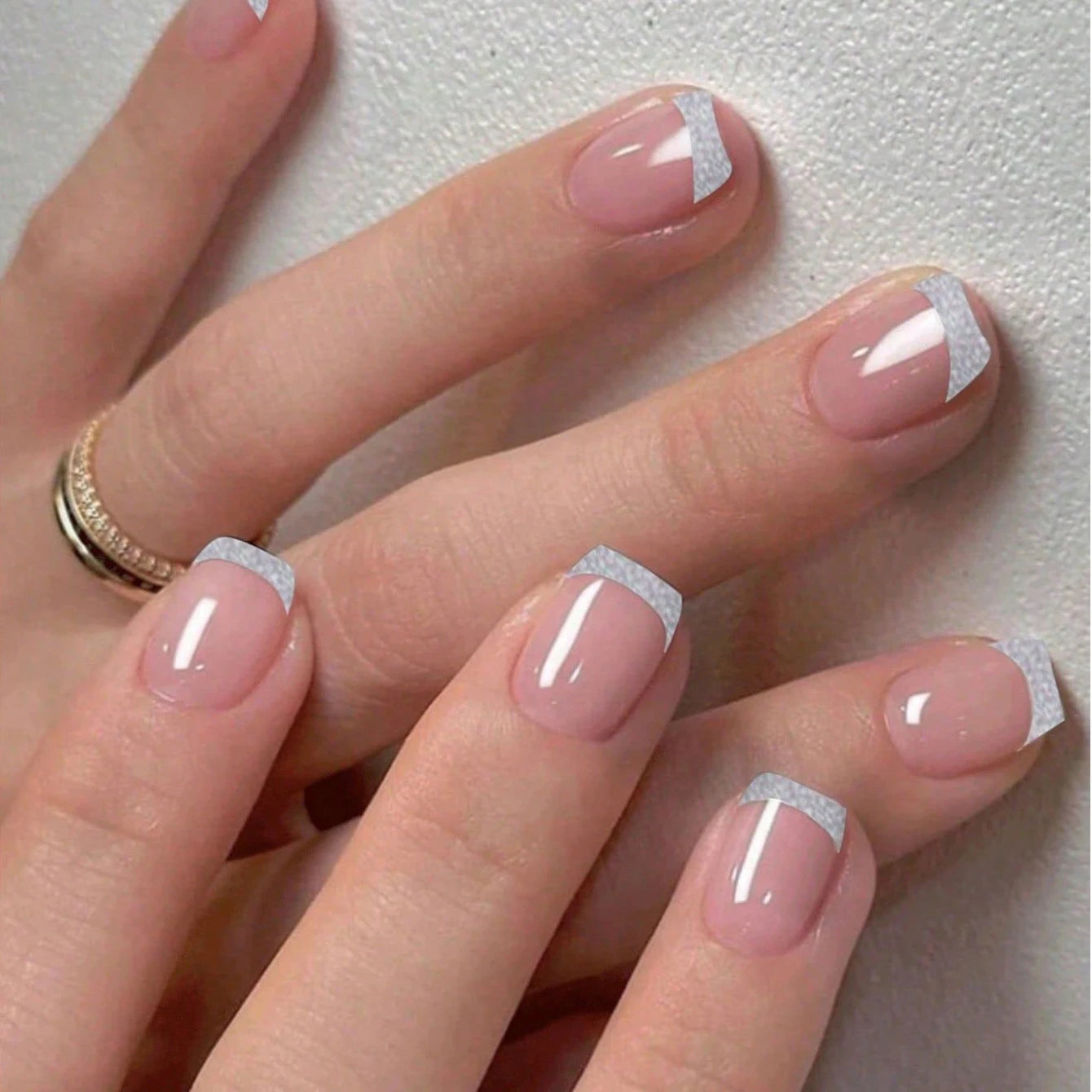 24pcs/set French Faux Ongles Court et Mi-Court ─ .✦