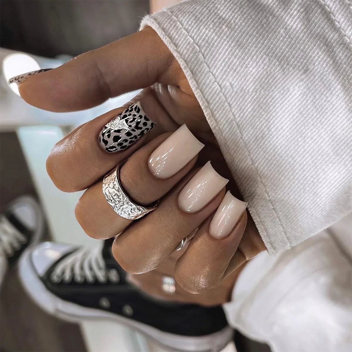 3D Faux Ongles Leopard French Nude Almond ── .✦