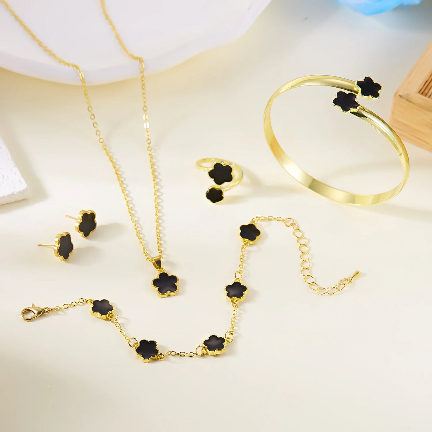 5pcs/set Le Dupe du Trèfle à 5 Feuilles ☘︎